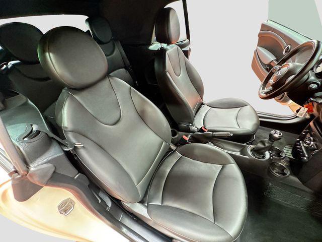 2011 MINI Cooper Base