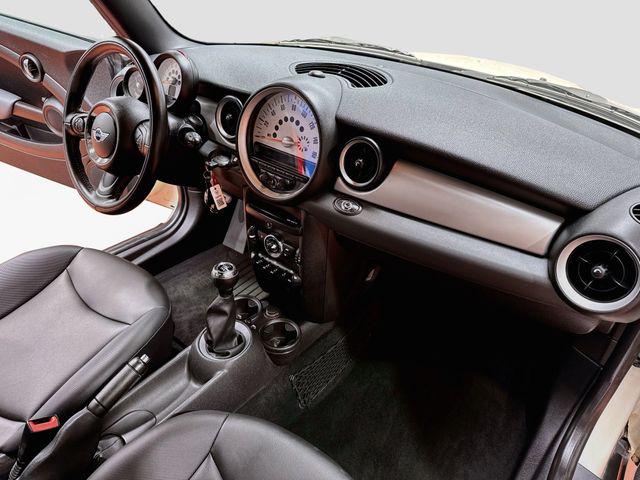 2011 MINI Cooper Base