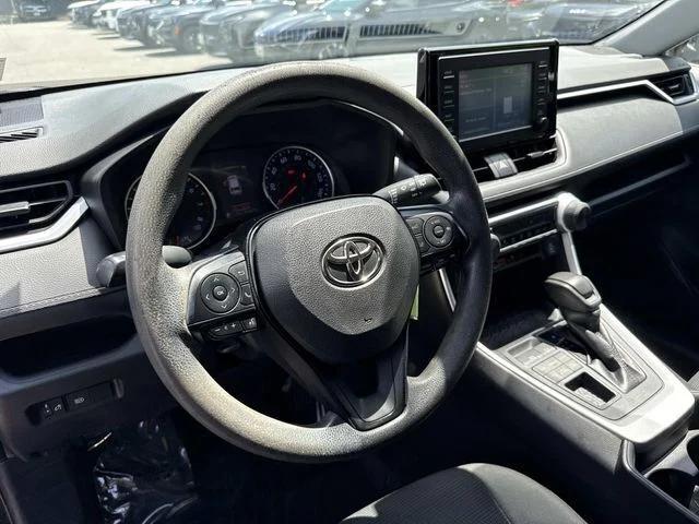 2019 Toyota RAV4 LE 2019 Toyota RAV4 LE