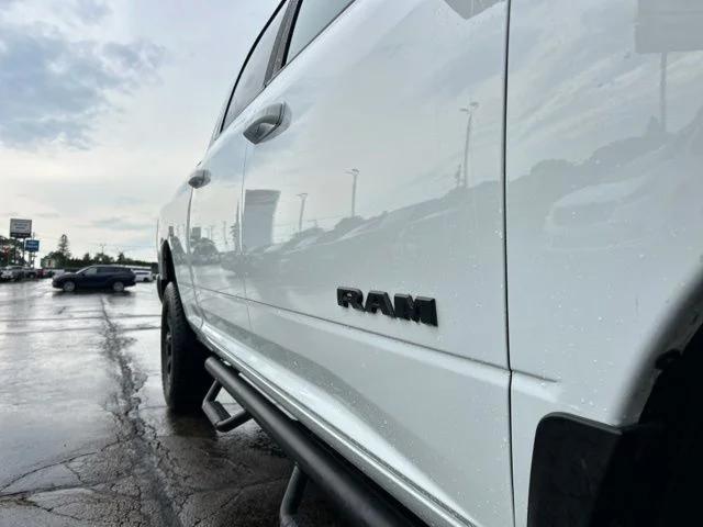 2022 Ram 2500 Big Horn Crew Cab 4x4 64 Box