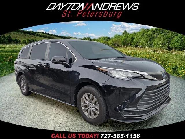 2022 Toyota Sienna LE for sale in St Petersburg, FL