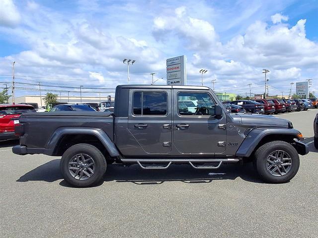 Used 2025 Jeep Gladiator Sport S For Sale in East Hanover, NJ