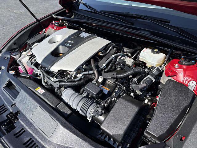 2021 Lexus ES 300h