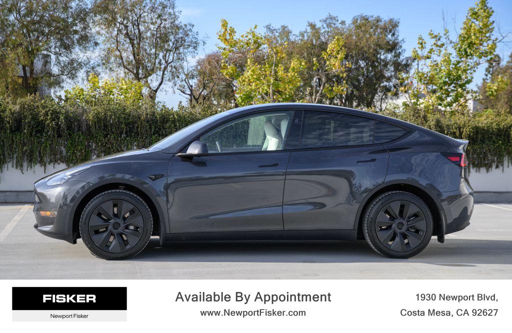 Used 2024 Tesla Model Y Long Range with VIN 7SAYGDEE1RF168029 for sale in Costa Mesa, CA