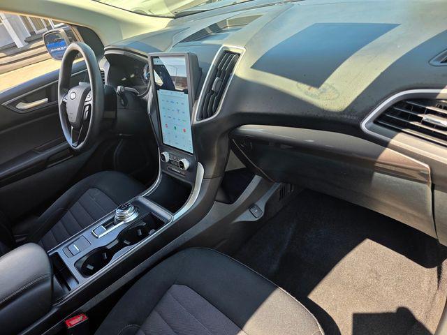 2023 Ford Edge SE