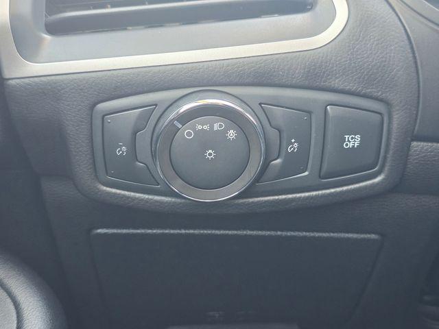 2023 Ford Edge SE
