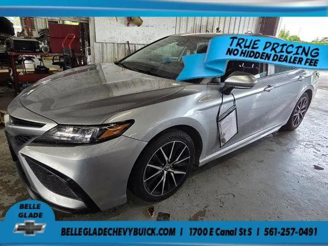 2021 Toyota Camry SE Nightshade Edition for sale in Belle Glade, FL
