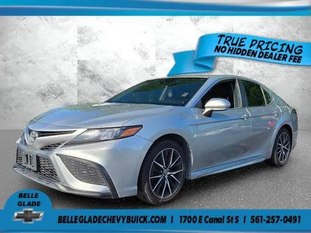 2021 Toyota Camry SE Nightshade Edition for sale in Belle Glade, FL