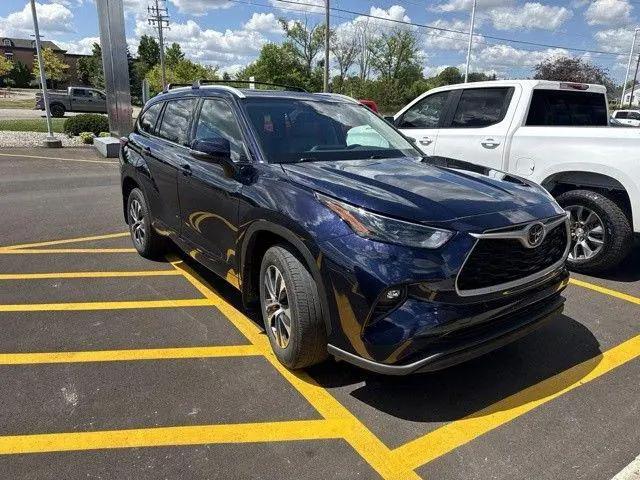 2022 Toyota Highlander XLE for sale in Grand Blanc, MI