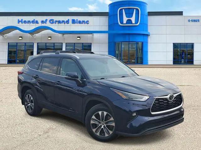 2022 Toyota Highlander XLE for sale in Grand Blanc, MI