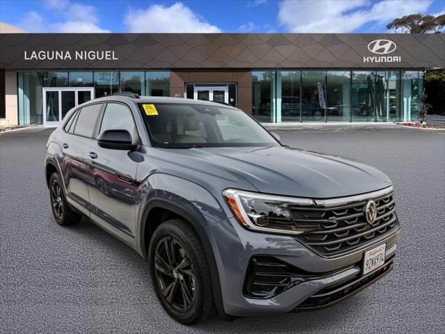 2025 Volkswagen Atlas Cross Sport 2.0T SEL R-Line Black for sale in LAGUNA NIGUEL, CA