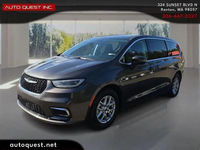 2023 Chrysler Pacifica Touring L for sale in Renton, WA