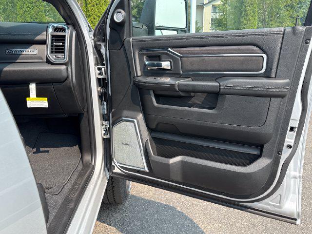 2026 Ram 2500 Laramie Crew Cab 4x4 8 Box