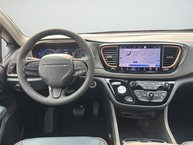 2027 Chrysler Pacifica Pinnacle