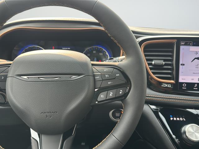 2027 Chrysler Pacifica Pinnacle