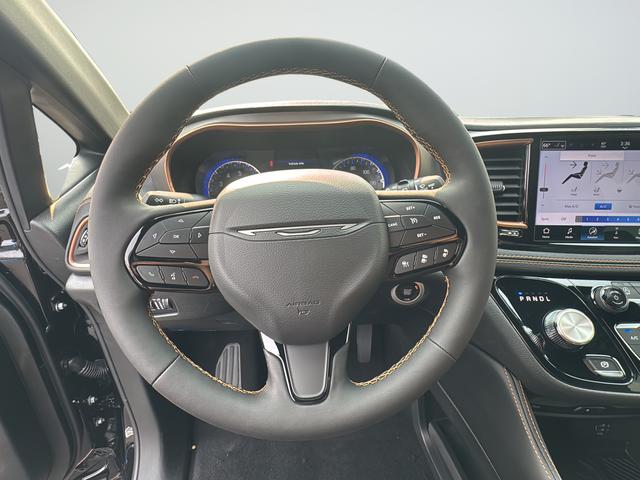 2027 Chrysler Pacifica Pinnacle
