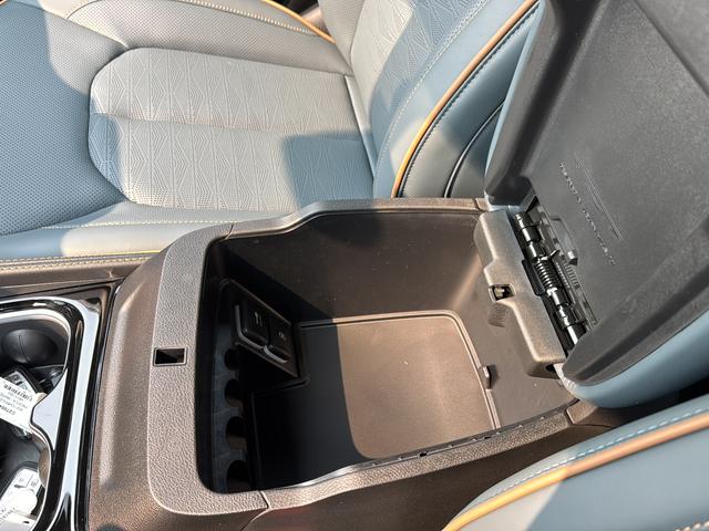 2027 Chrysler Pacifica Pinnacle