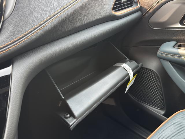 2027 Chrysler Pacifica Pinnacle
