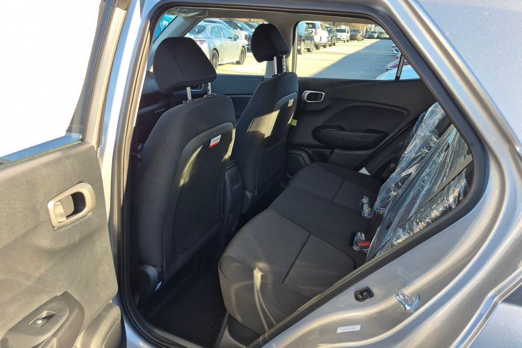 New 2026 Silver HYUNDAI SE image 15