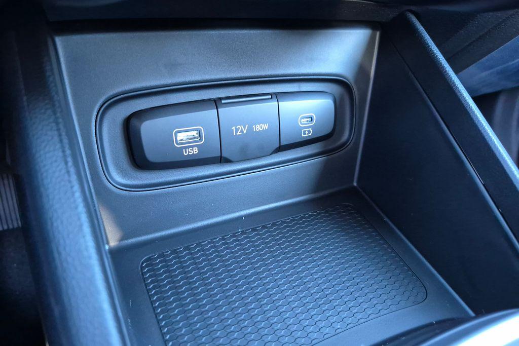 New 2026 Silver HYUNDAI SE image 24