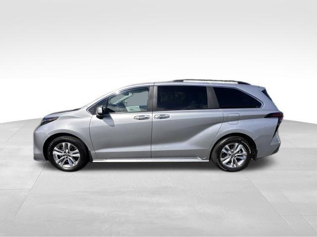 2025 Toyota Sienna XLE 2025 Toyota Sienna XLE