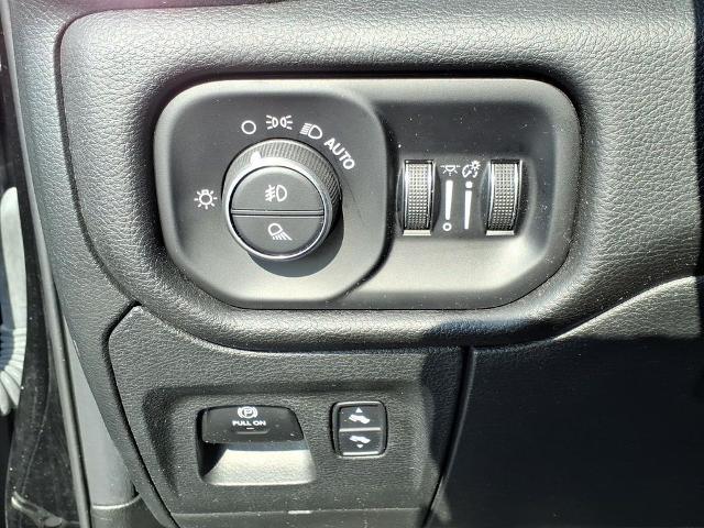 2024 Ram 1500 Laramie Crew Cab 4x4 5'7" Box