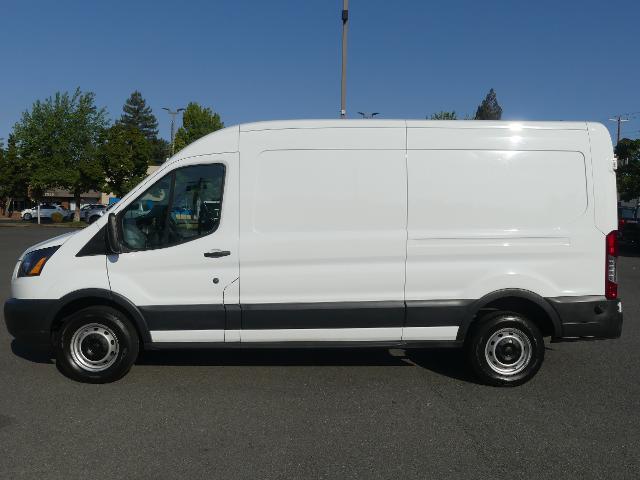 2017 Ford Transit 148 WB Medium Roof Cargo