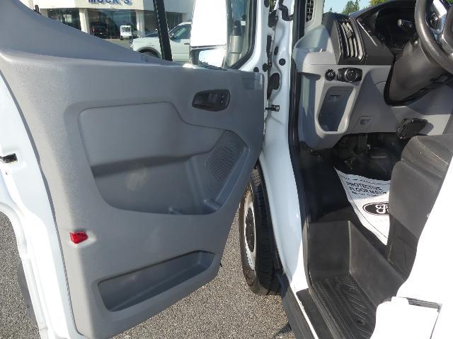 2017 Ford Transit 148 WB Medium Roof Cargo