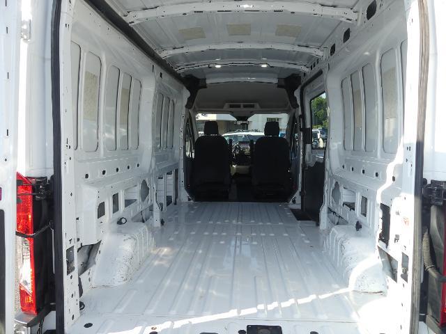 2017 Ford Transit 148 WB Medium Roof Cargo