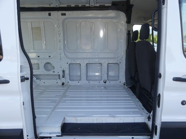 2017 Ford Transit 148 WB Medium Roof Cargo