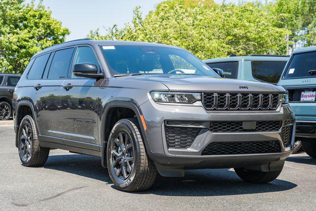 2026 Jeep Grand Cherokee GRAND CHEROKEE L LAREDO ALTITUDE 4X4