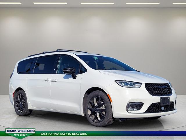 2025 Chrysler Pacifica Limited for sale near Cincinnati, OH