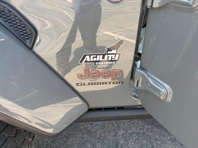 2020 Jeep Gladiator Sport