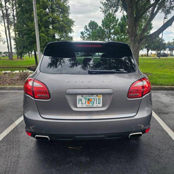 2012 Porsche Cayenne Base