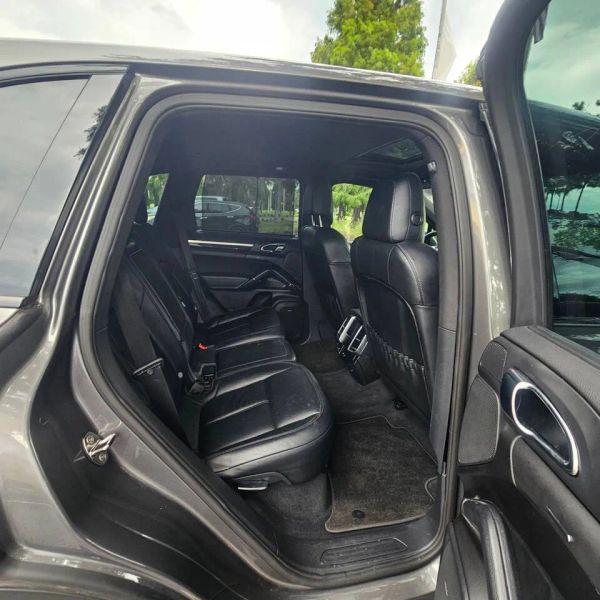 2012 Porsche Cayenne Base