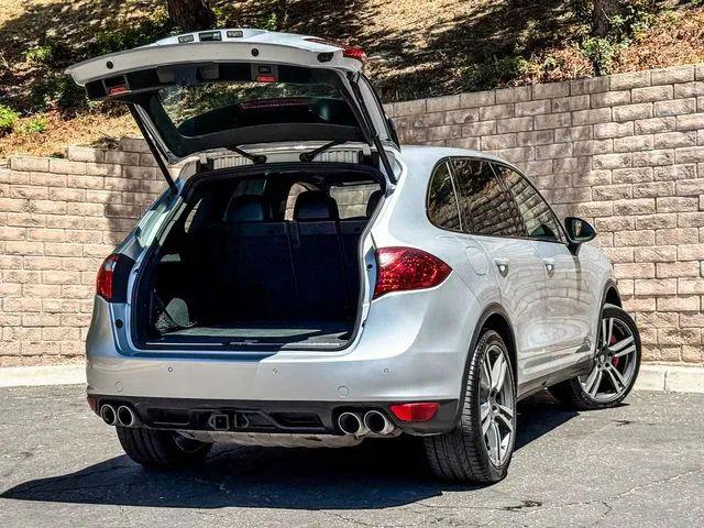 2011 Porsche Cayenne Turbo