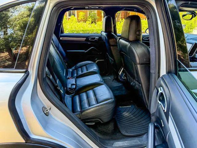 2011 Porsche Cayenne Turbo