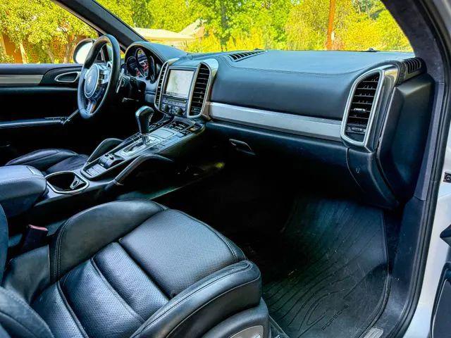 2011 Porsche Cayenne Turbo
