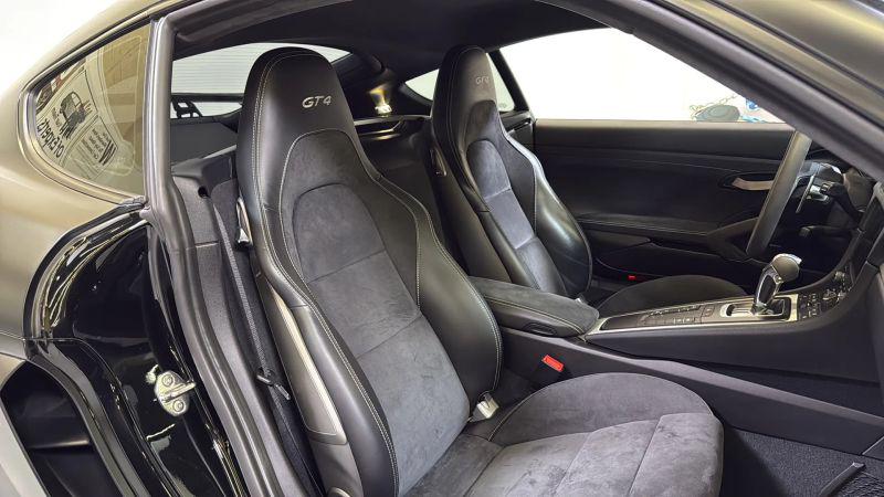 2021 Porsche 718 Cayman GT4