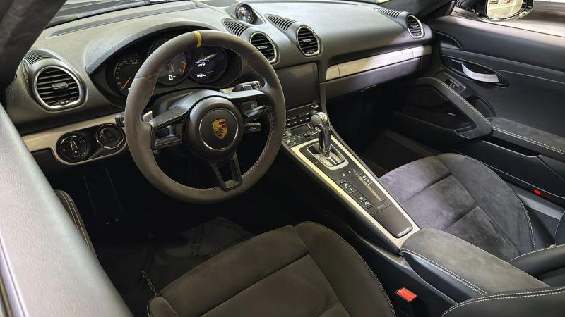 2021 Porsche 718 Cayman GT4