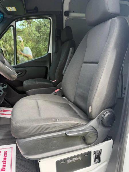 2021 Freightliner Sprinter High Roof I4 Diesel