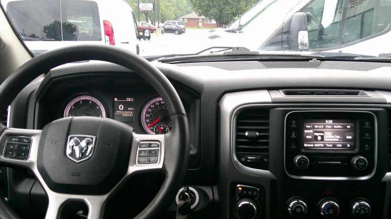 2022 Ram 1500 Classic SLT Quad Cab 4x4 64 Box