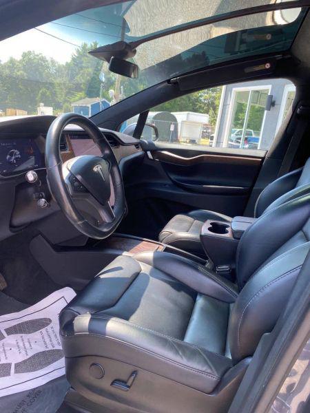 2019 Tesla Model X Standard Range