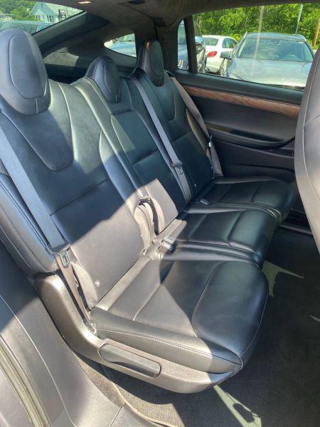 2019 Tesla Model X Standard Range