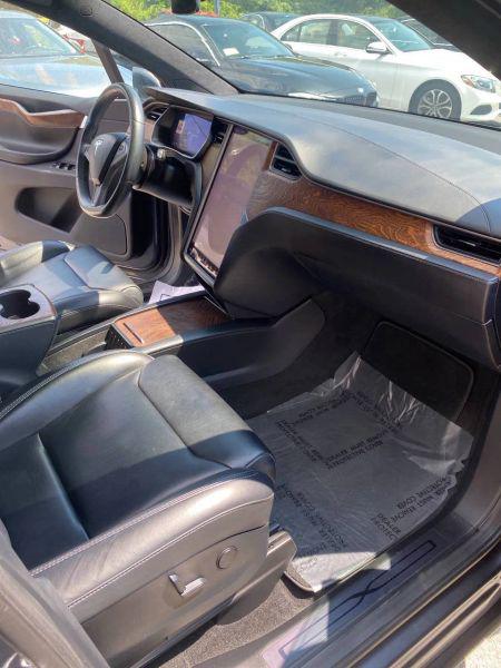 2019 Tesla Model X Standard Range