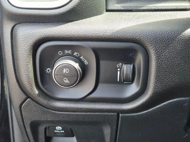 2024 Ram 1500 Tradesman Quad Cab 4x2 64 Box