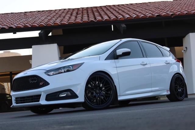 2017 Ford Focus ST