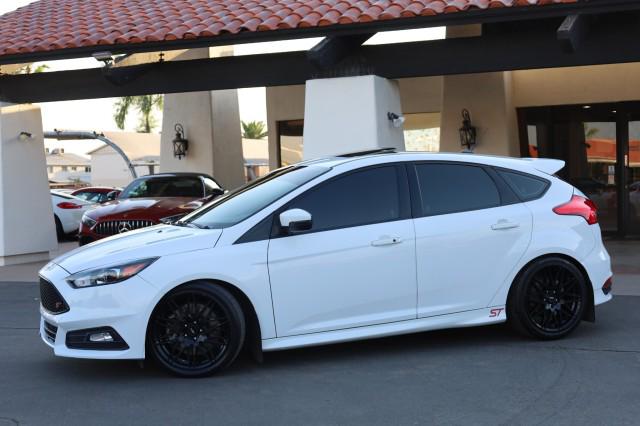 2017 Ford Focus ST