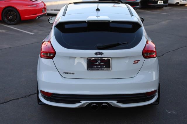 2017 Ford Focus ST