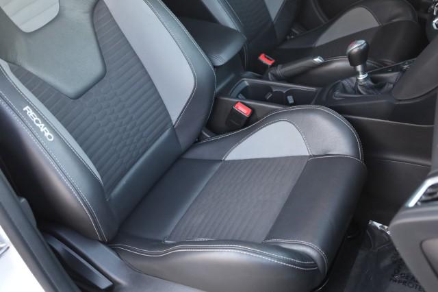 2017 Ford Focus ST